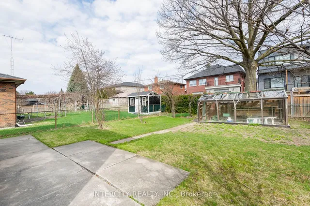 Additional image 38 of 852 Glencairn Ave