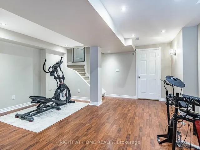 Additional image 31 of 11 Tiller Tr