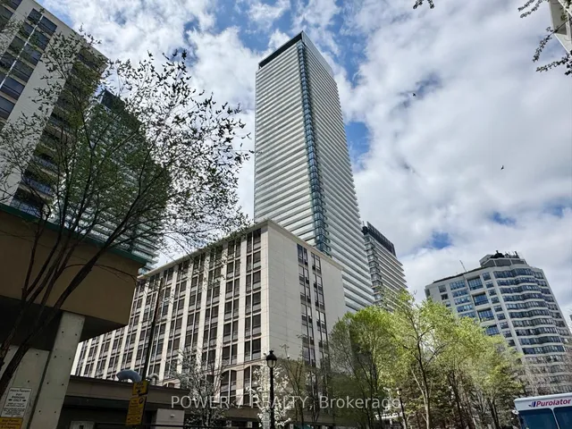 501 Yonge St Unit 3305