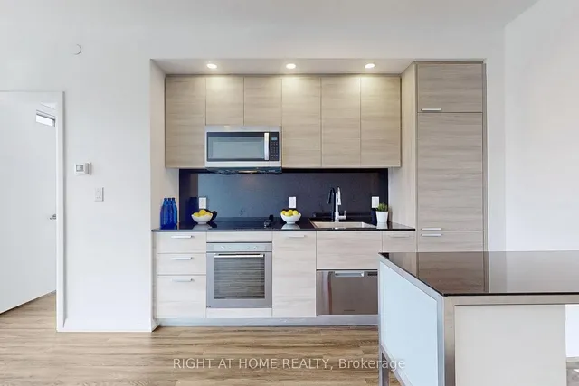 Additional image 15 of 75 Canterbury Pl Unit 1606