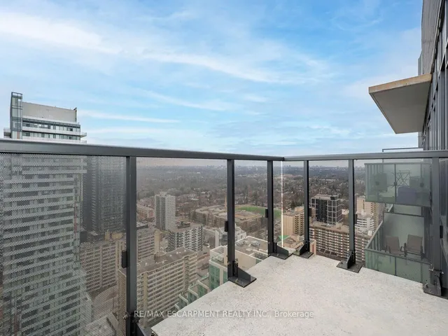 Additional image 17 of 125 Redpath Ave Unit PH 104