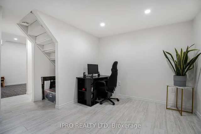 Additional image 19 of 864 Cabot Tr