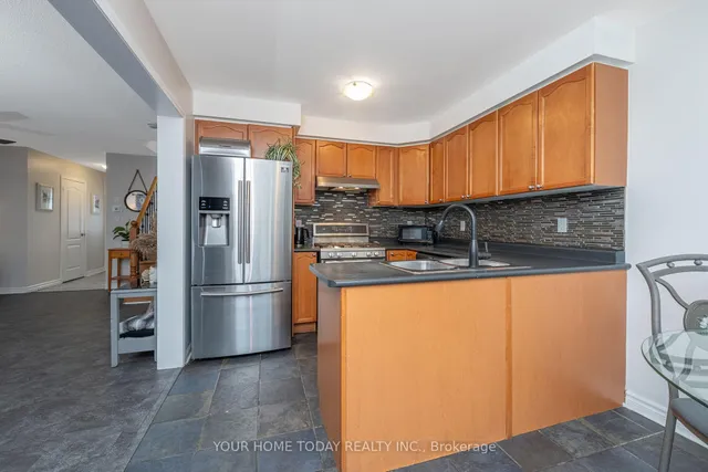 Additional image 18 of 828 Gazley Circ