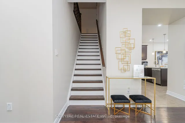 Additional image 12 of 550 Lear Gate