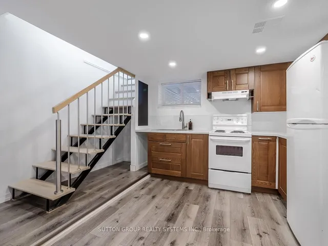 Additional image 27 of 217 Earlscourt Ave