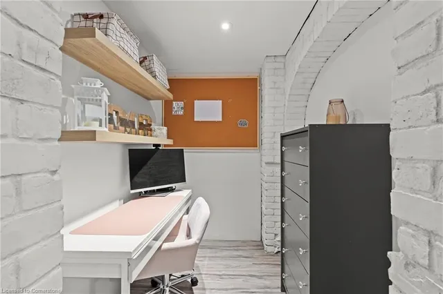 Additional image 19 of 3 Electra Crt