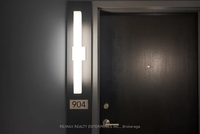 Additional image 31 of 78 Tecumseth St Unit 904