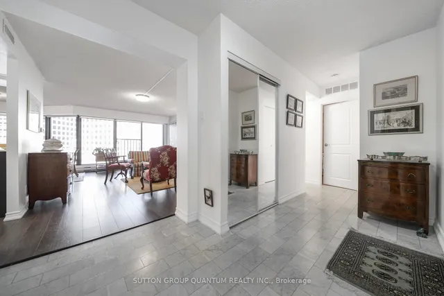 Additional image 3 of 55 Harbour Sq Unit 1113