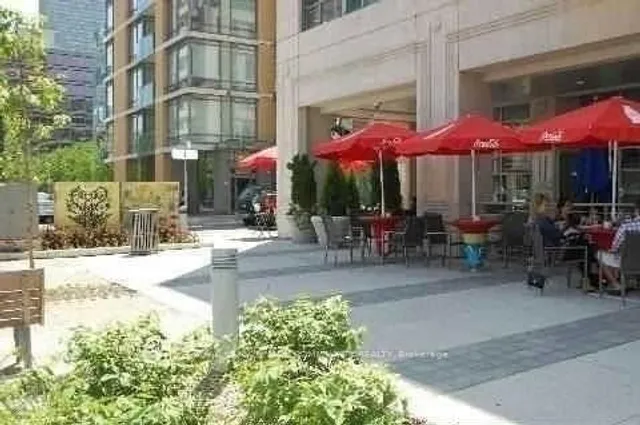 Additional image 17 of 8 Scollard St Unit 606