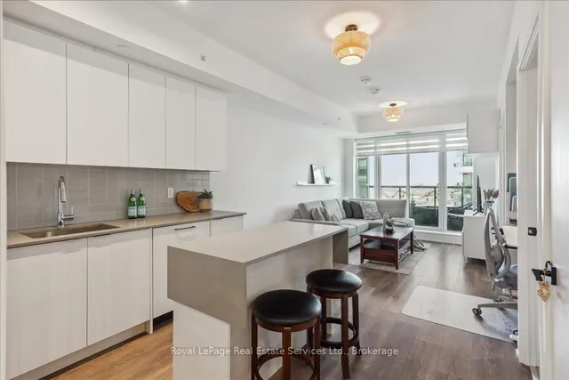 Additional image 7 of 2489 Taunton Rd Unit 1112