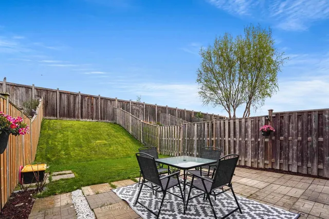 Additional image 11 of 1126 BONIN Cres