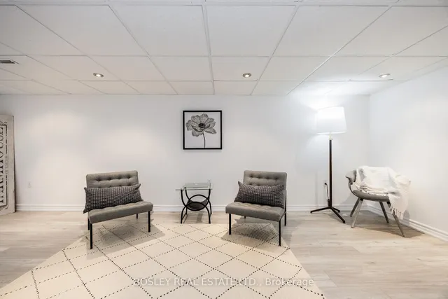 Additional image 32 of 4357 Bloor St Unit 16