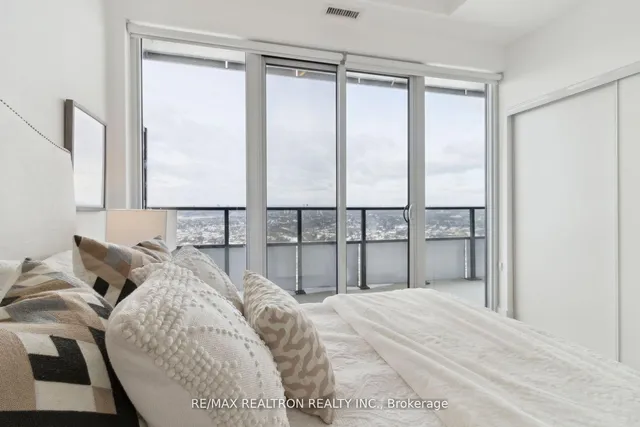 Additional image 17 of 30 Shore Breeze Dr Unit 5202