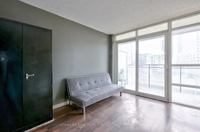 Additional image 9 of 38 Joe Shuster Way Unit 421