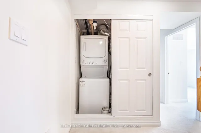 Additional image 40 of 383 Dundas St Unit 51