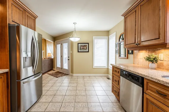 Additional image 36 of 345 Southcote Rd