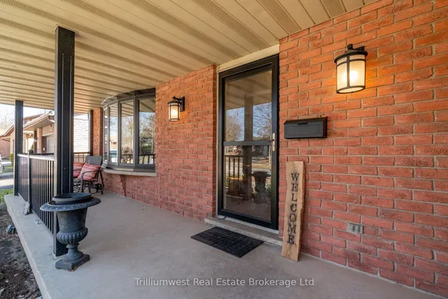 Additional image 5 of 121 Martinglen Cres