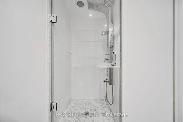 Additional image 17 of 125 Western Battery Rd Unit 508