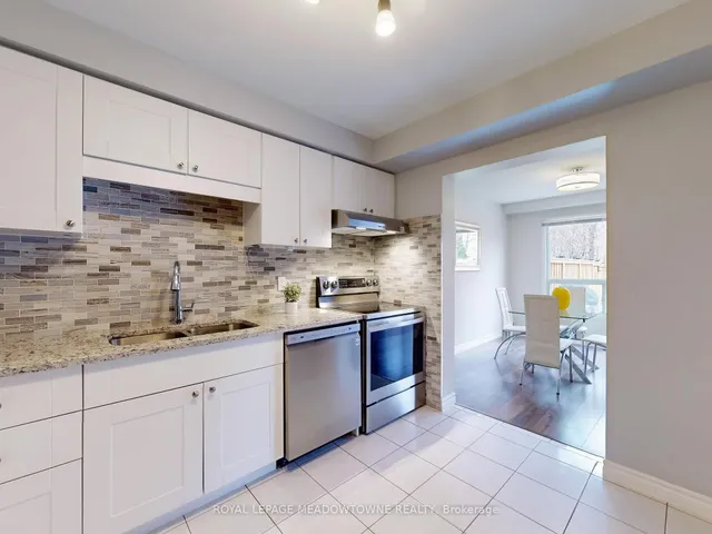 Additional image 15 of 152 Essling Ave