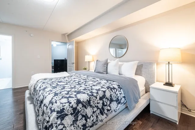 Additional image 3 of 1440 Main St Unit 108