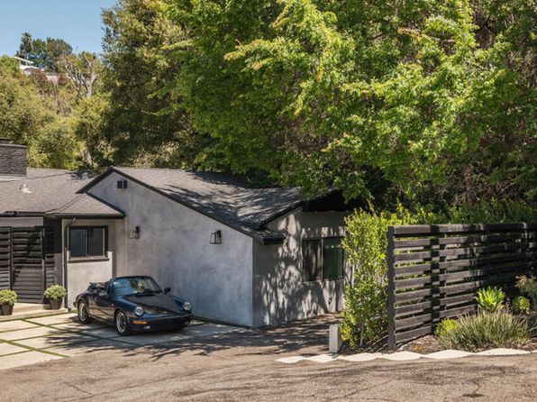 3252 Laurel Canyon Blvd, Studio City, CA 91604