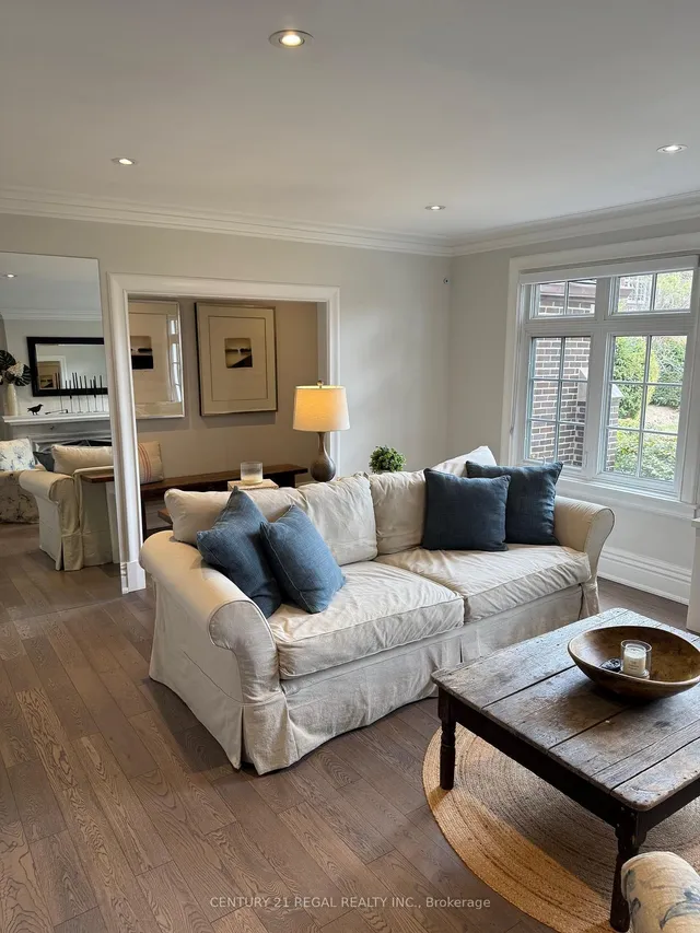 Additional image 19 of 93 Douglas Cres