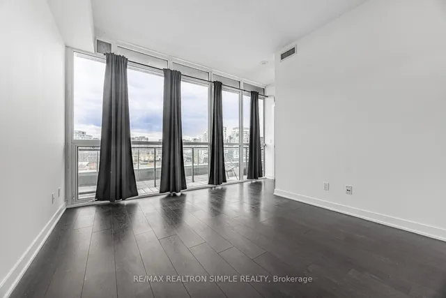 Additional image 21 of 169 Fort York Blvd Unit 926