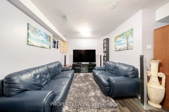 Additional image 10 of 64 Dawson Cres