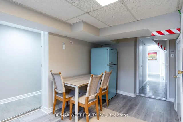 Additional image 23 of 10 Pastrano Crt