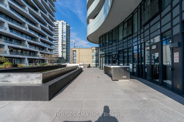 Additional image 43 of 403 Church St Unit 902