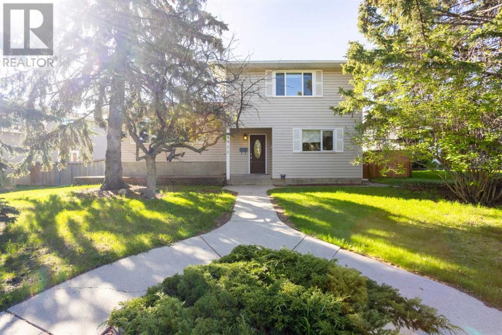 1911 107 Avenue SW|Calgary, Alberta T2W1V7