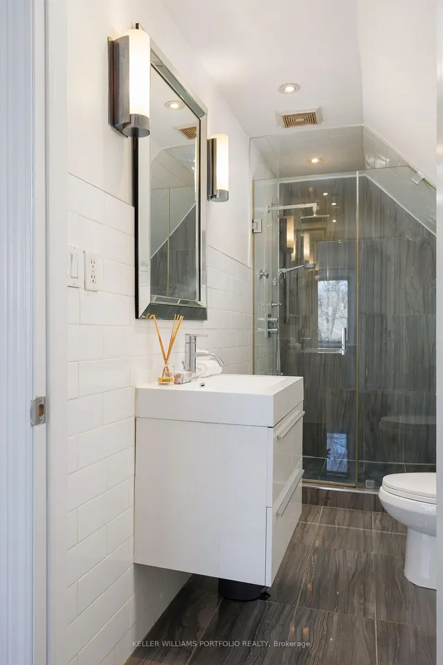 Additional image 41 of 296 Wright Ave