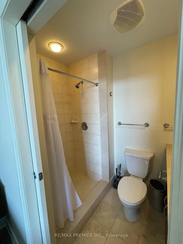 Additional image 13 of 1 King St Unit 2508