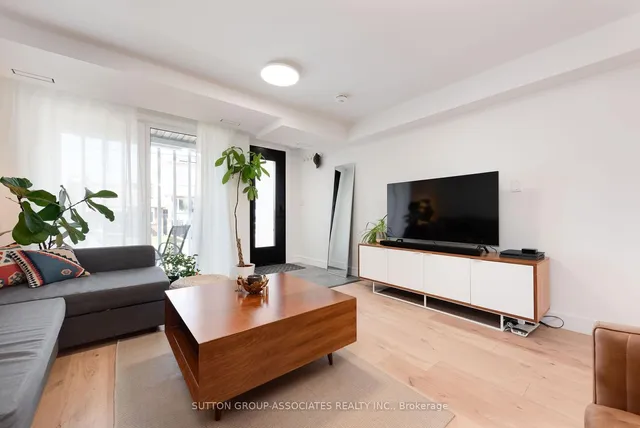 Additional image 24 of 33 Lanark Ave