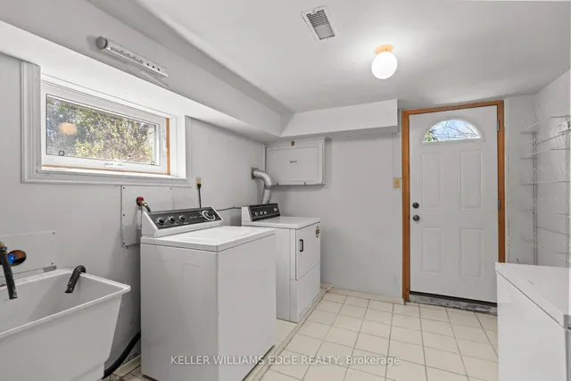 Additional image 31 of 123 Lynn Crt