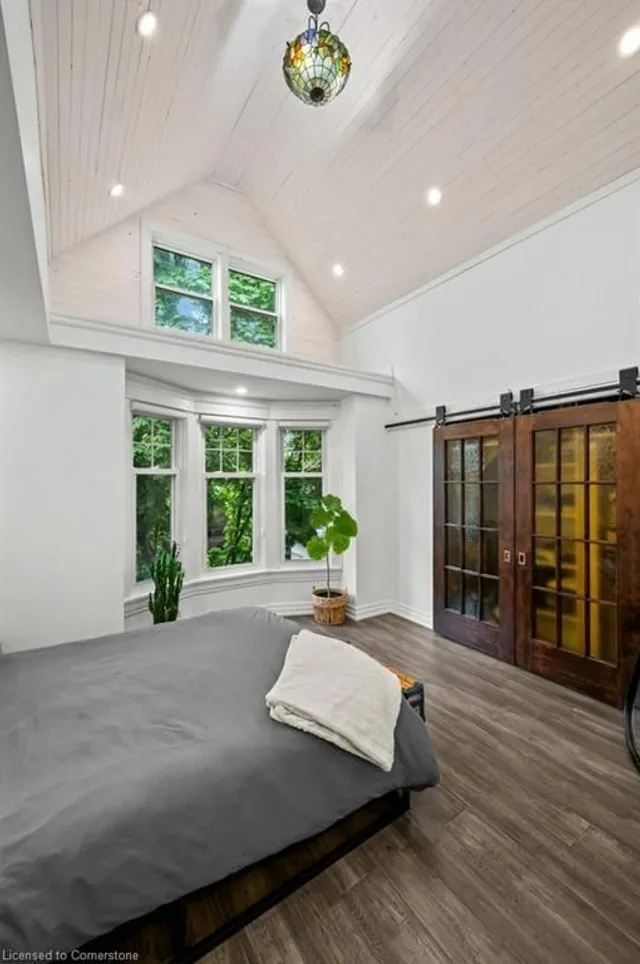 Additional image 28 of 26 Cedar Ave