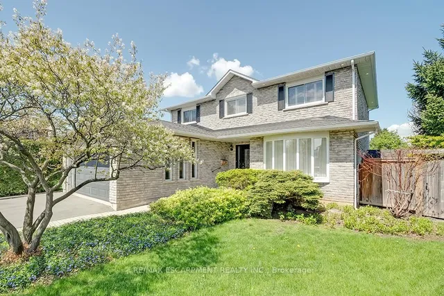 Additional image 3 of 2347 Tweedsmuir Crt
