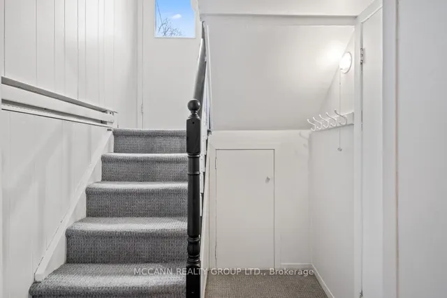 Additional image 32 of 168 Roslin Ave