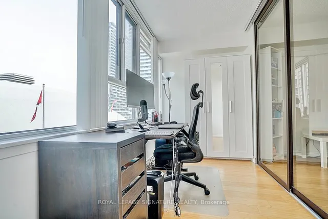 Additional image 28 of 45 Carlton St Unit 1209