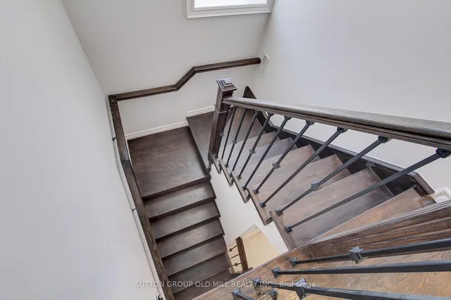 Additional image 17 of 25 Savoy Ave