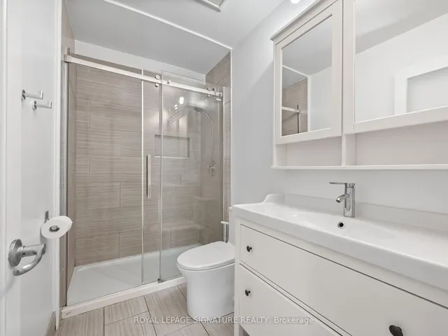 Additional image 34 of 28 Victoria Ave Unit 312