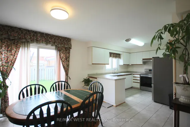 Additional image 23 of 73 Hullrick Dr