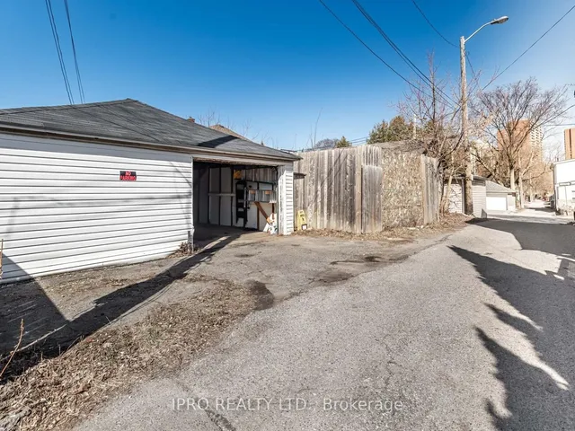 Additional image 33 of 5 Thyra Ave