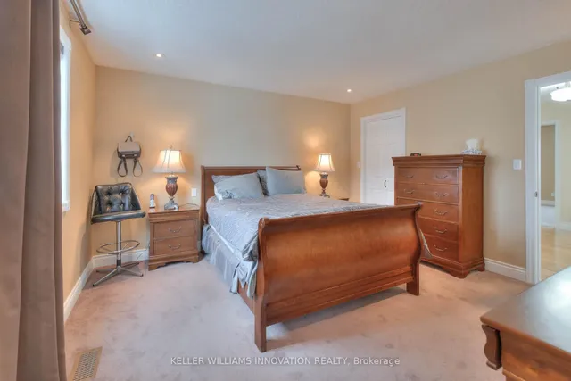 Additional image 25 of 34 Braun St