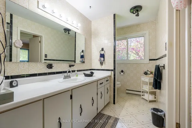 Additional image 20 of 1215 Derry Rd