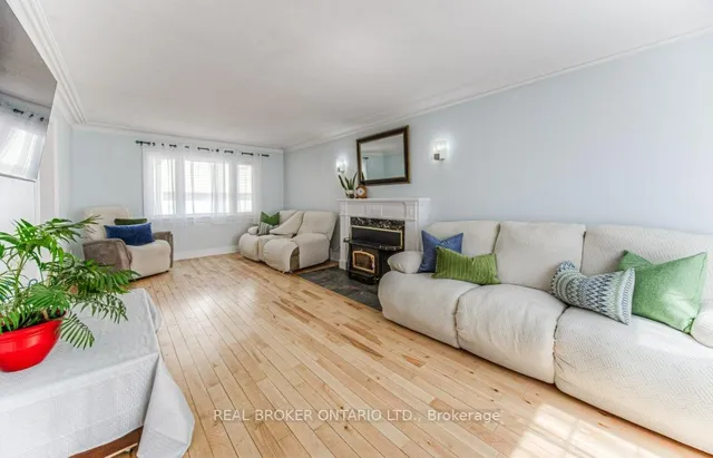 Additional image 21 of 76 Brentwood Ave