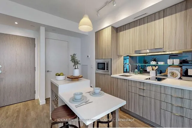 Additional image 4 of 215 Queen St Unit 812