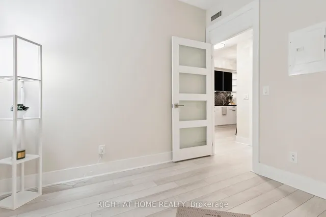 Additional image 19 of 32 Davenport Rd Unit 311