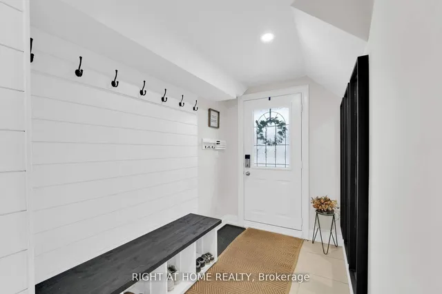 Additional image 38 of 54 Primula Cres