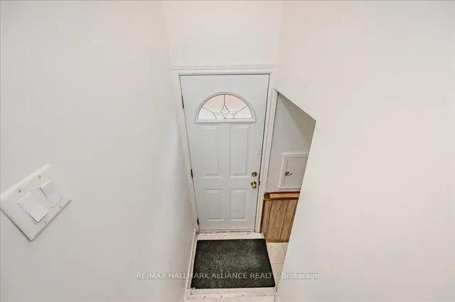 Additional image 6 of 49 Parker Ave